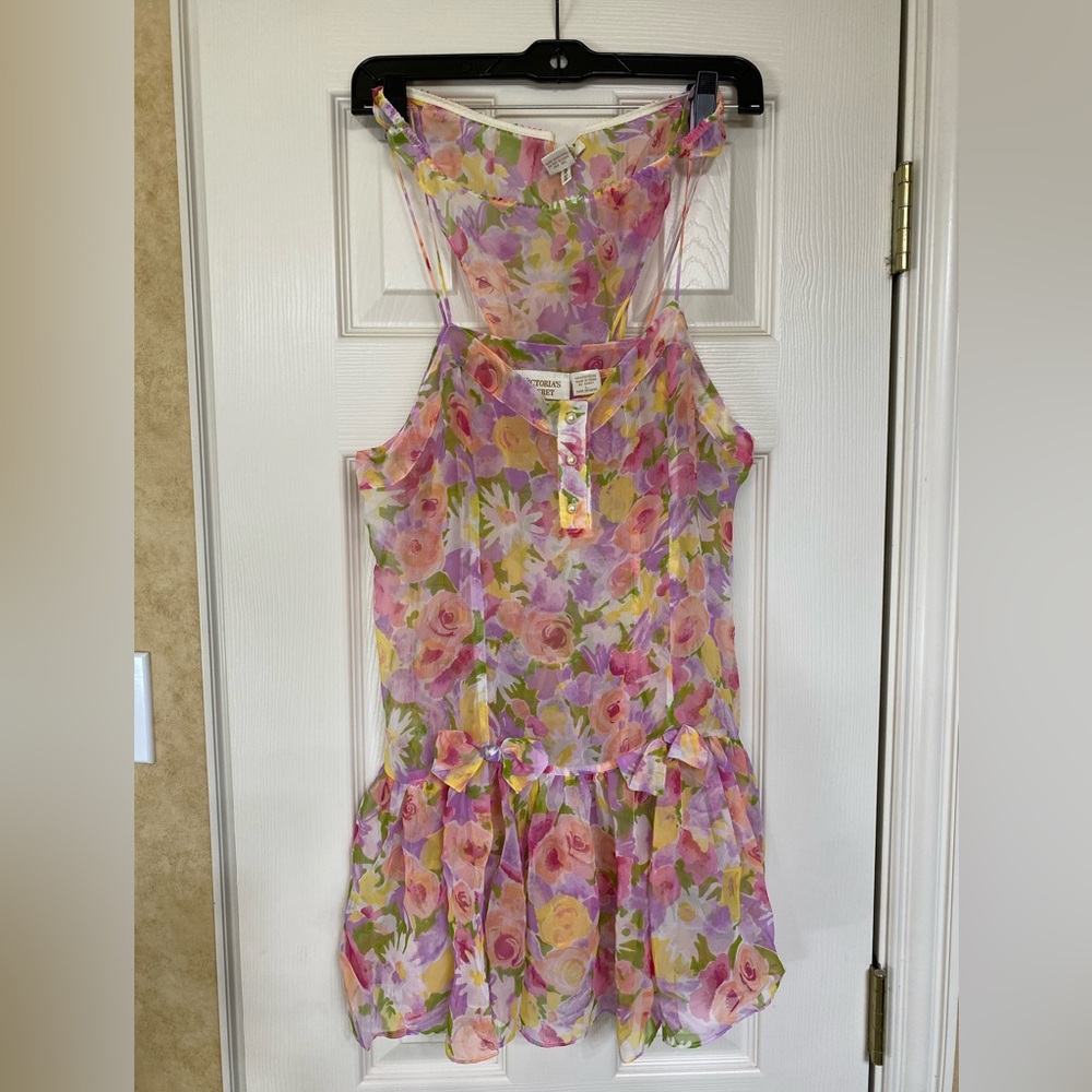 Victoria Secrets Pink floral top with matching panties (No tags)